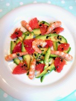 Salade fraîcheur avocat, crevettes et suprêmes de pamplemousse rose 