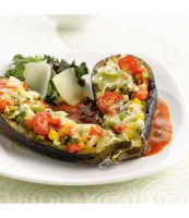 Aubergines cuites au four, farcies de légumes grillés et gratinées de Comté