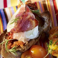 Tartines de chèvre fondu au jambon
