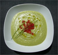 SOUPE FROIDE CONCOMBRE, AVOCAT ET COURGETTE