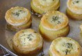 Tartine de pomme de terre au chèvre chaud